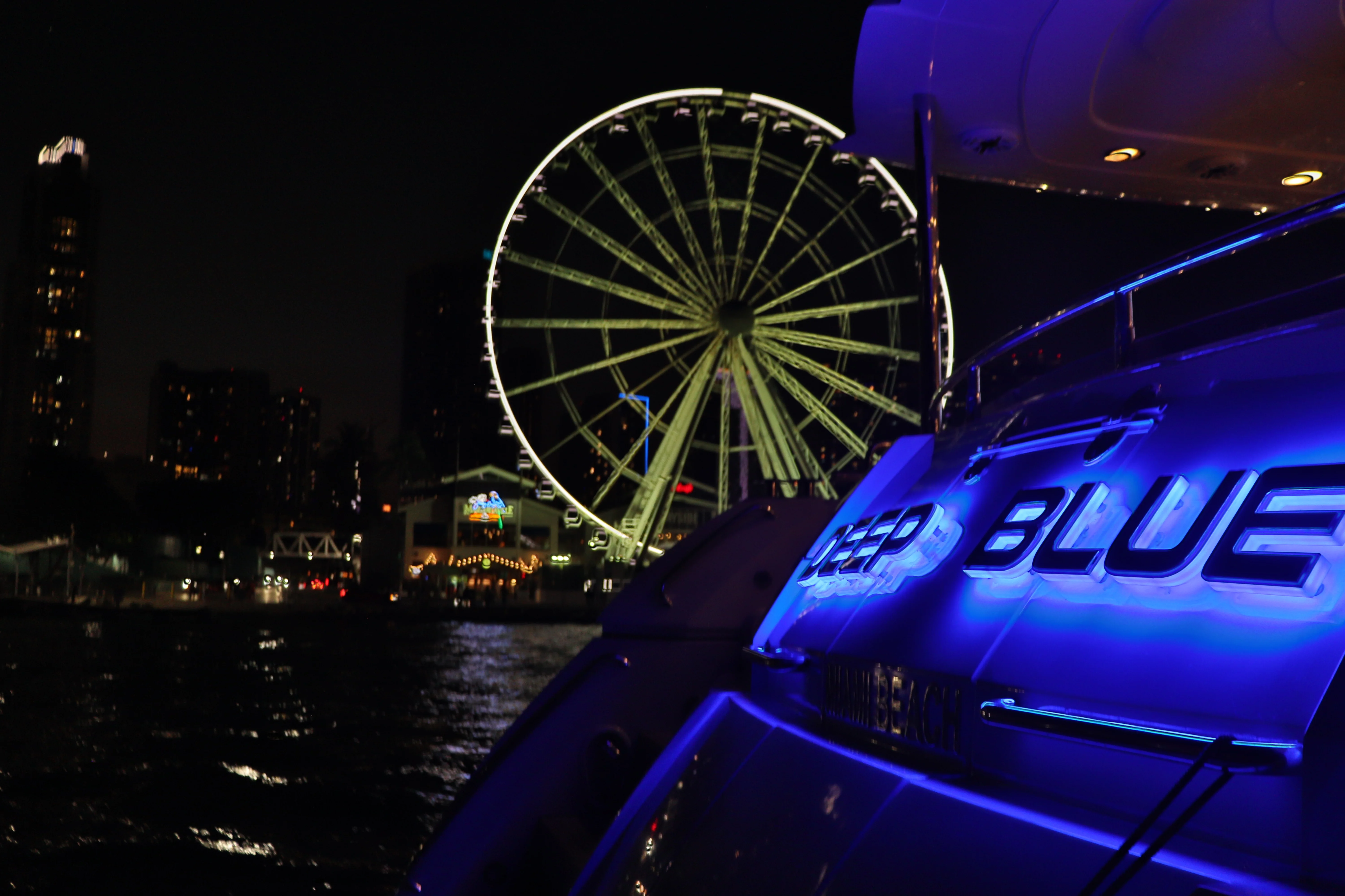 90ft Sunseeker Deep Blue nighttime view